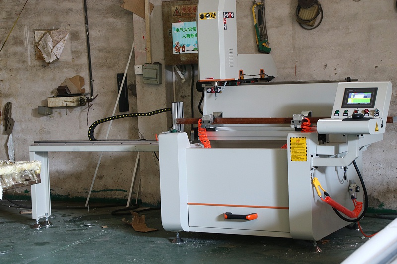 真正懂門(mén)窗的人，家里都在用這種鋁合金門(mén)窗！