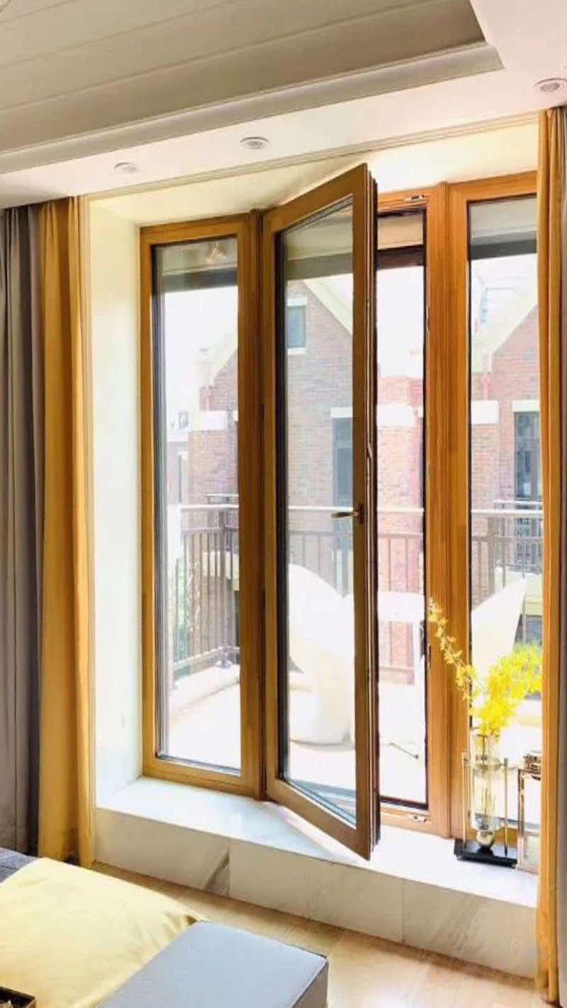 別再嫌這款鋁木復(fù)合門窗貴啦，用起來它真的物超所值！