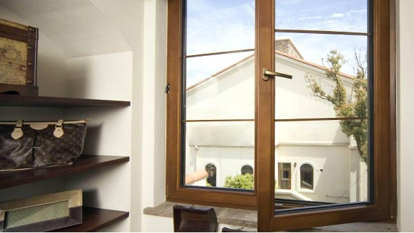 別墅裝修高端鋁合金門窗可以選擇哪個牌子？樓上樓門窗怎么樣？