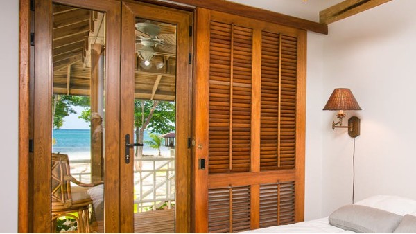 鋁合金門窗多少錢一平米？樓上樓門窗告訴你別再被忽悠！